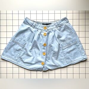 BDG lightweight denim skirt with wooden buttons - size 2